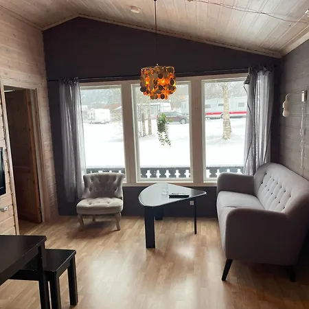 مكان تخييم Skysstasjonen Røldal